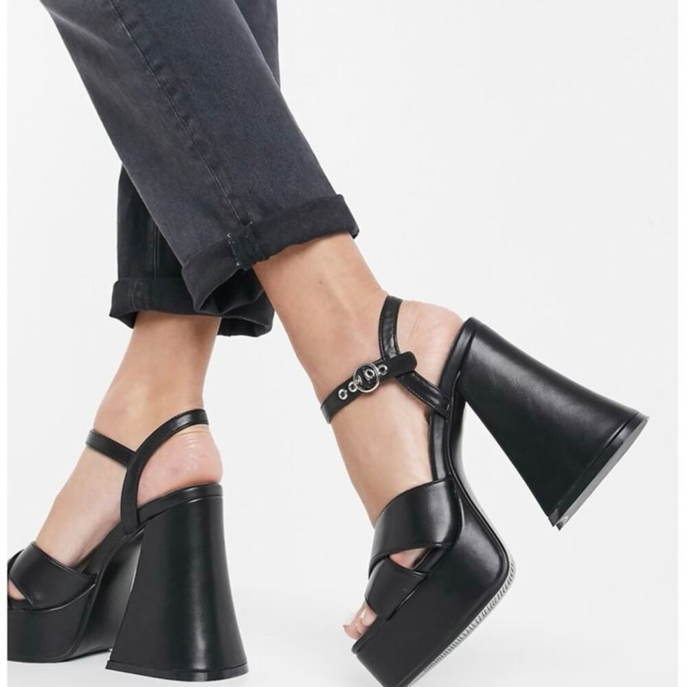 Lamoda flared heel platform sandal in black